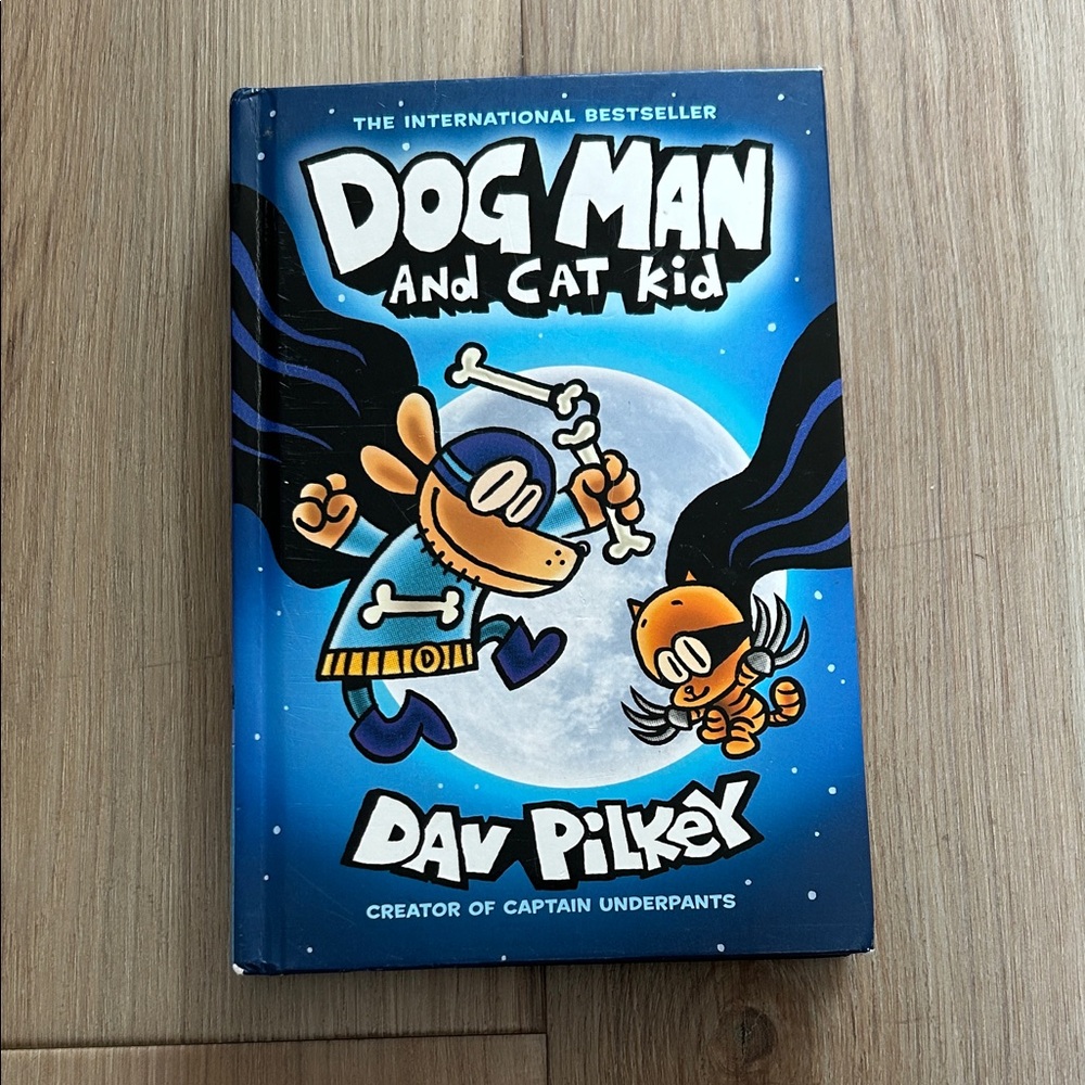 Scholastic Dog Man and Cat Kid Book - Blue and Orange